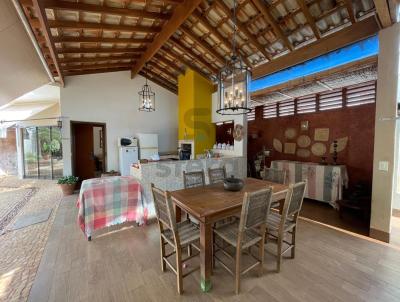 Casa para Venda, em Presidente Prudente, bairro Bosque, 4 dormitrios, 4 banheiros, 6 vagas