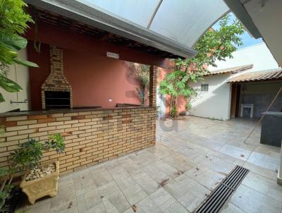 Casa para Venda, em Presidente Prudente, bairro Parque Residencial Jardins, 3 dormit�rios, 3 banheiros, 1 su�te, 2 vagas